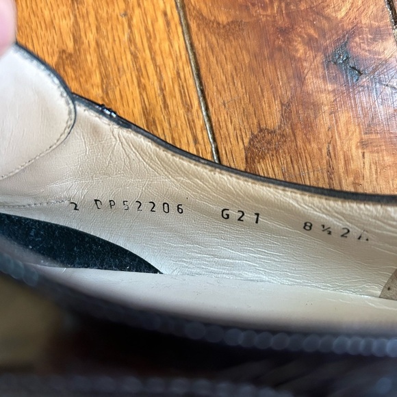 Salvatore Ferragamo lace up leather shoes, size 8.5 - Picture 10 of 10